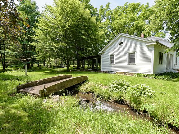 5th image of 9266 Miller Dr