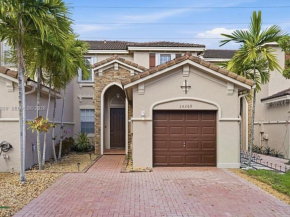 2nd image of 15369 SW 8th Ln