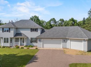 922 Ridge Pass, Hudson, WI 54016