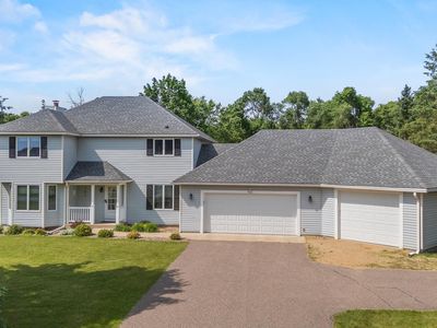 922 Ridge Pass, Hudson, WI, 54016