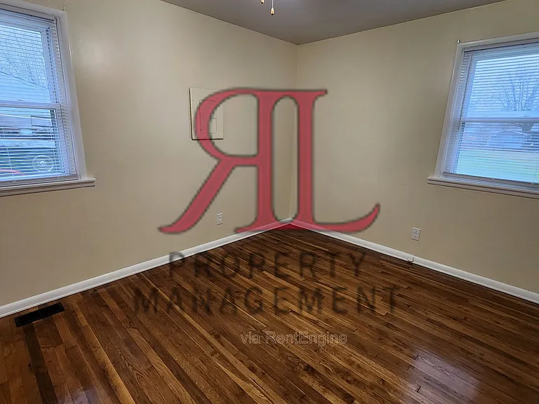 2436 Charlemagne St — Photo 22