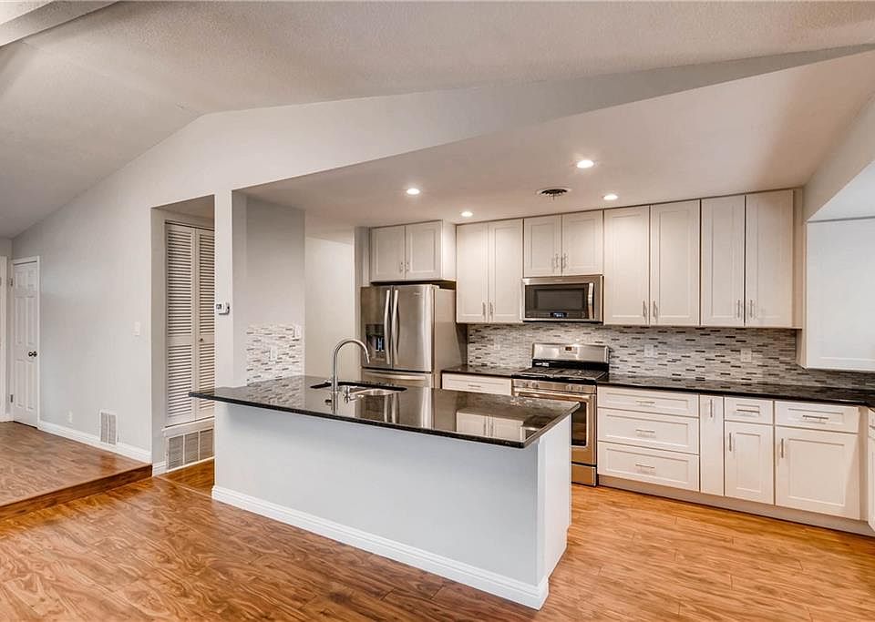 1st image of 8002 Logwood Dr