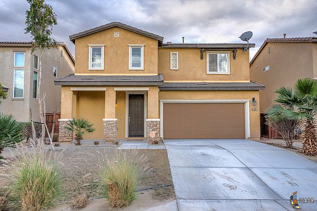 1st image of 633 Desert Rose St