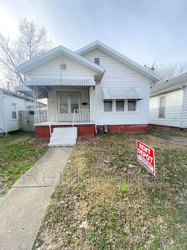 1117 Henning Ave photo 1
