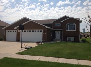 1816 9th Ave S, Brookings, SD 57006