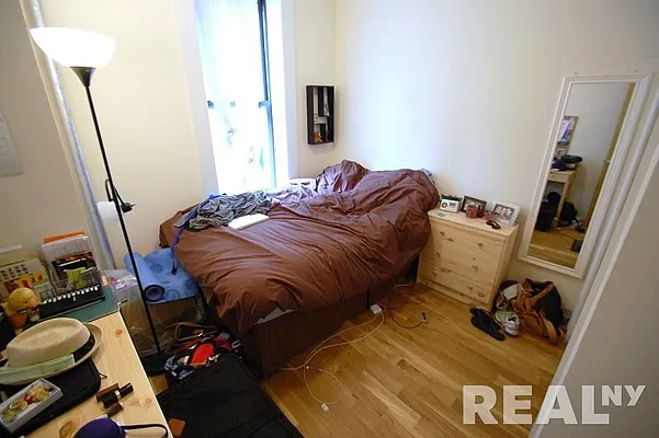 Rented by REAL New York | media 16