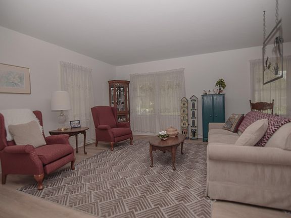 5th image of 4735 Ivydale Dr