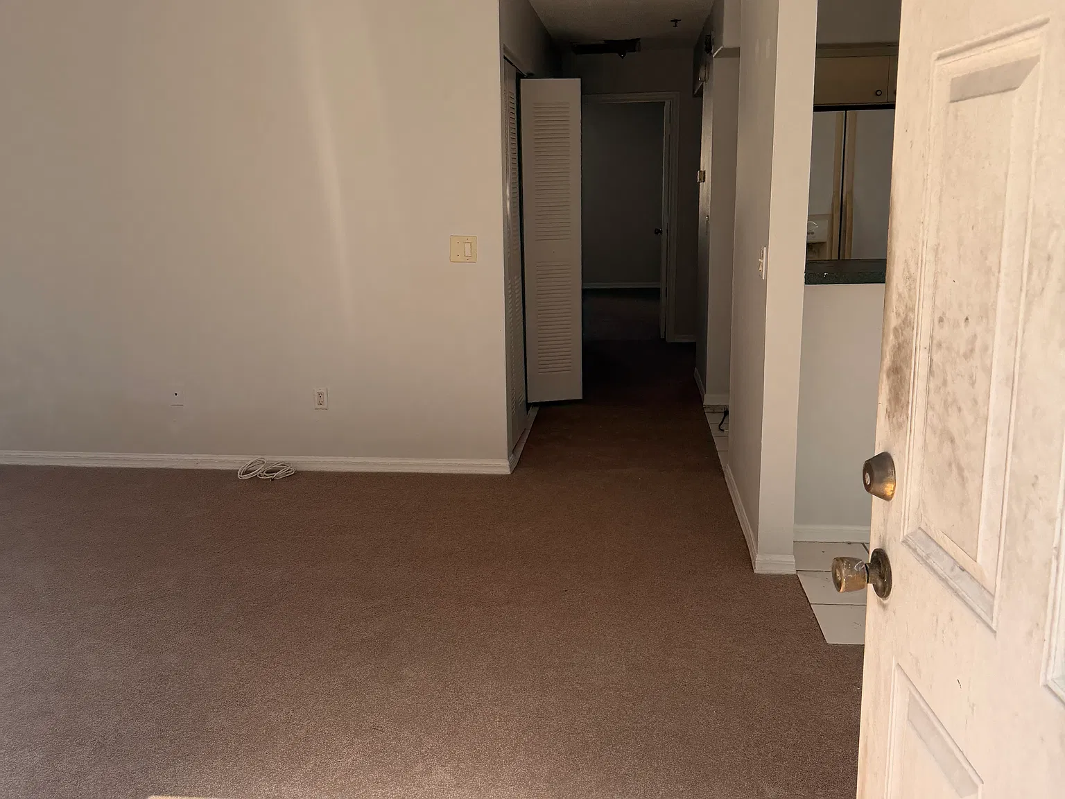 2 bed, 1100 sqft, $1,700 — Photo 4