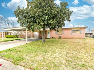 1205 Gladiolus St, Bossier City, LA 71112