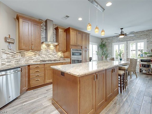 4th image of 2059 Sugar Hill St