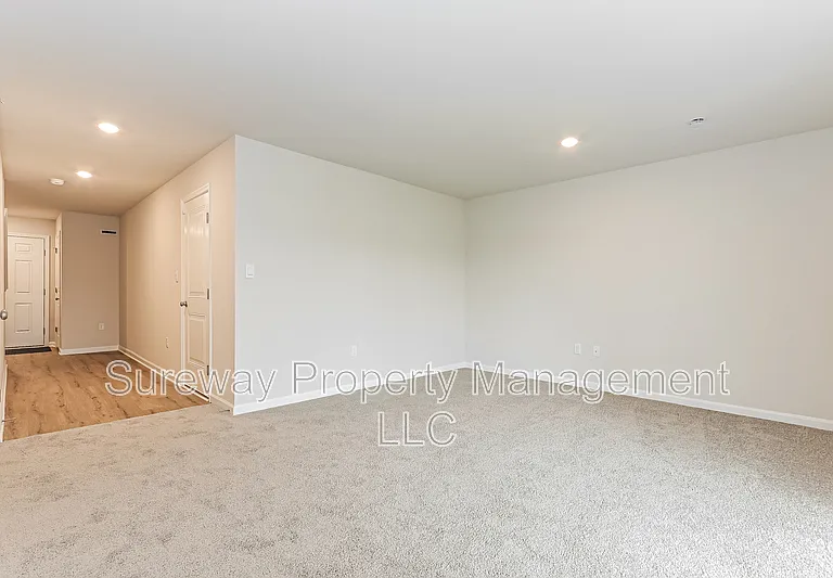 204 Sandy Ridge Rd — Photo 13
