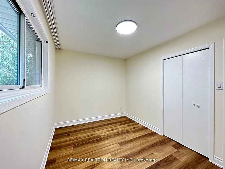 129 Sexton Cres #MAIN — Photo 10