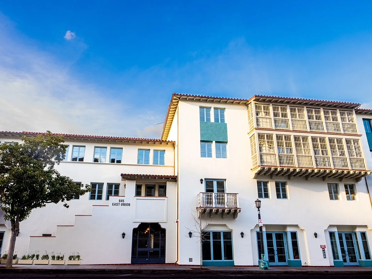 Parkview Pasadena Apartments - Luxury apartments in the Playhouse District — Photo 1