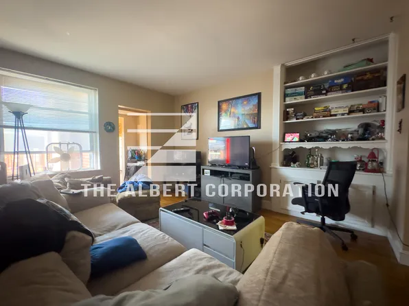 1710 Commonwealth Ave APT 5, Brighton, MA 02135