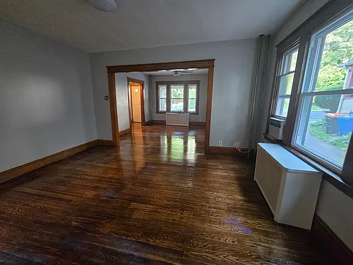58 Warren St Photo 1
