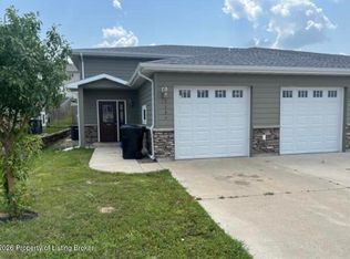 1239 24th St W, Dickinson, ND 58601