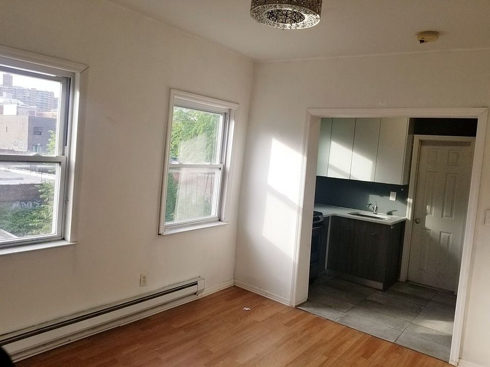 1st image of 51 Bartlett St APT 3A