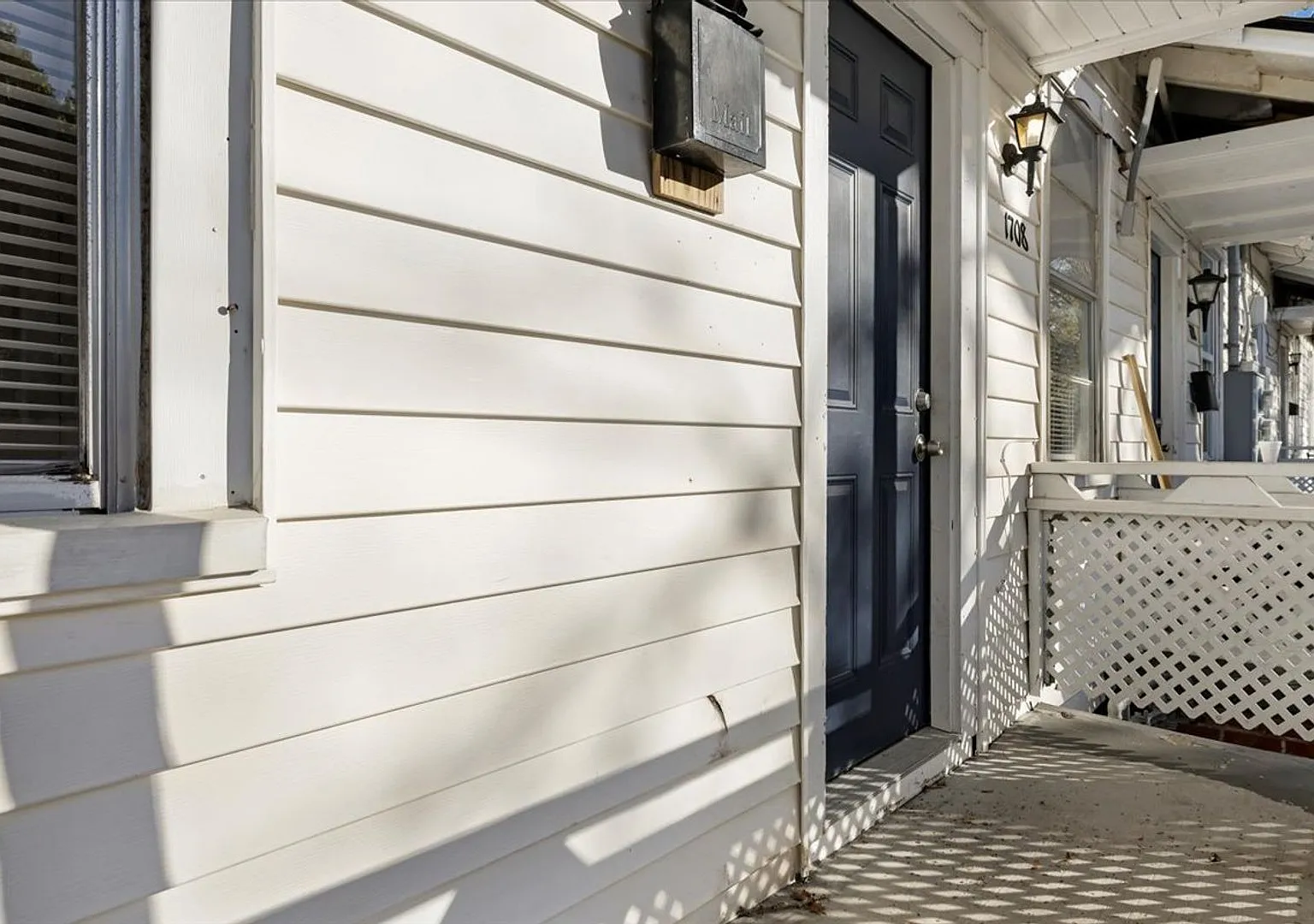 1708 Lennox Court — Photo 3