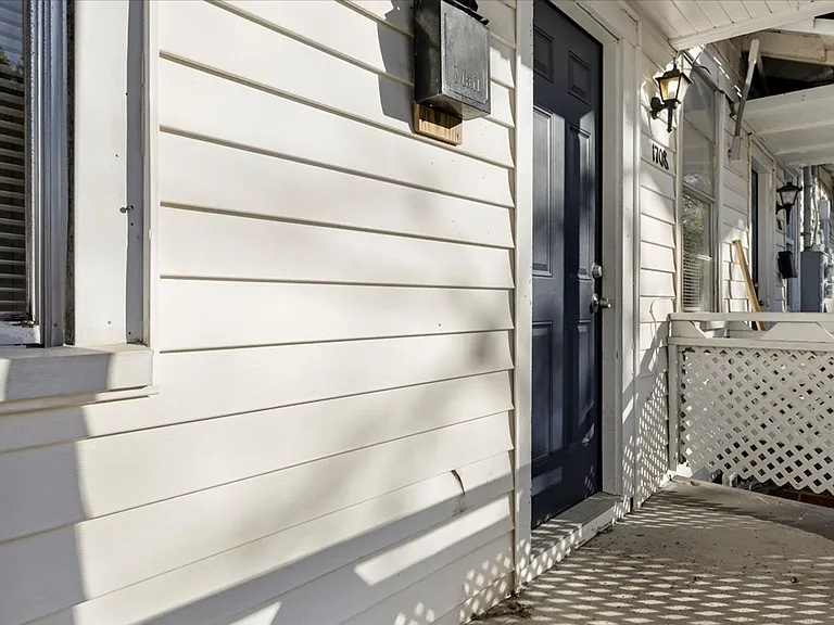 1708 Lennox Ct — Photo 3