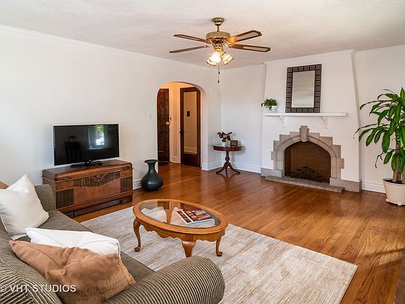 4th image of 1136 Ontario St APT 1B