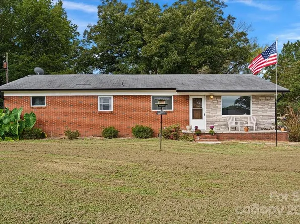 819 N Central Ave, Locust, NC 28097
