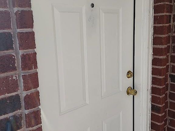 5th image of 1409 W Kiwi Ave