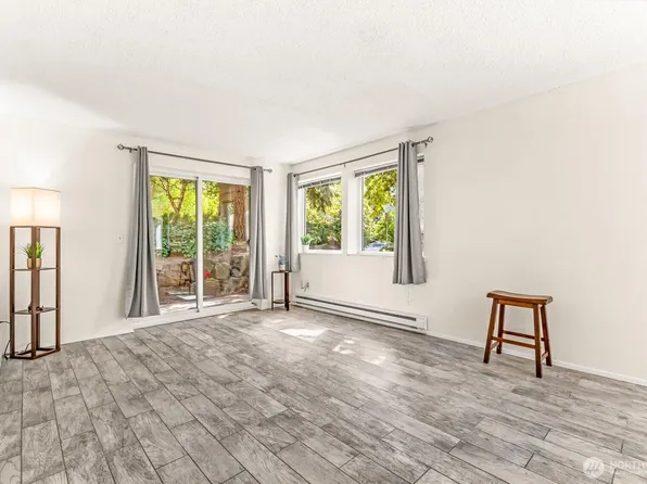 5912 California Avenue SW #102, Seattle, WA 98136