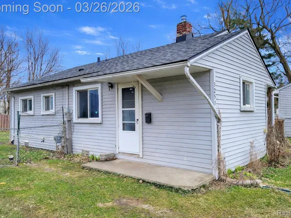 32516 Newaygo St, Westland, MI 48186