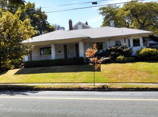 969 NE Hazelfern Pl, Portland, OR 97232