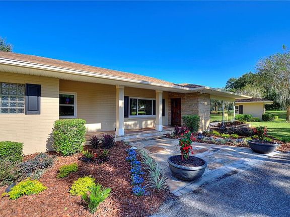 3rd image of 300 W Lake Summit Dr SE