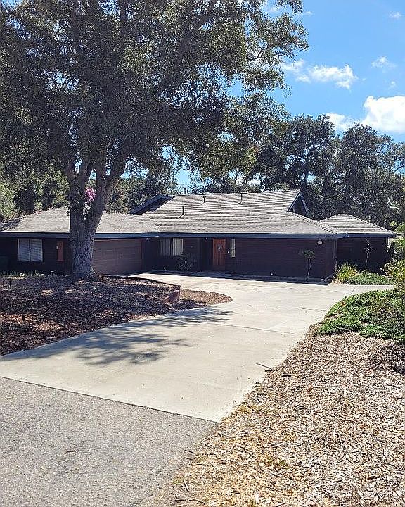 2nd image of 9000 San Gabriel Rd
