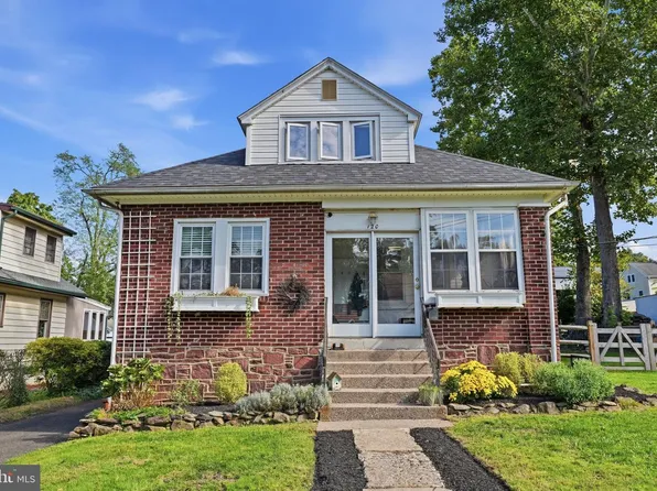 120 Fairview Ave, Chalfont, PA 18914
