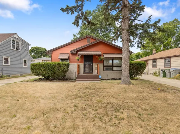 7063 N 37th STREET, Milwaukee, WI 53209