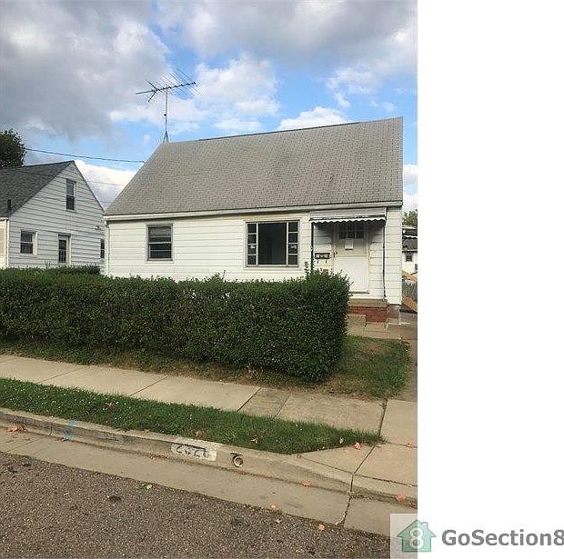 2nd image of 2328 Baldwin Ave NE