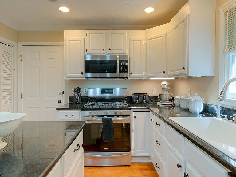 1101 Mourning Dove Dr — Photo 14
