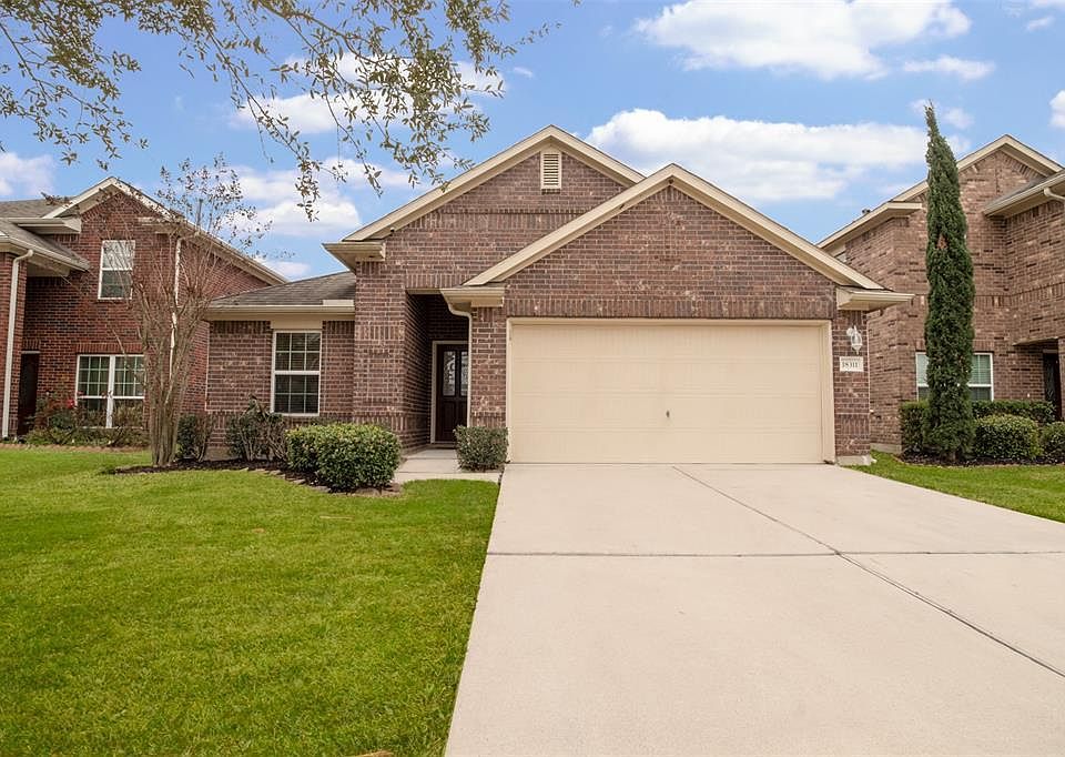 1st image of 18311 Surrey Lake Ln