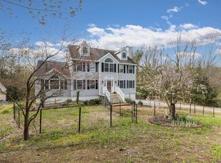 48 Cavil Mill Rd, Fremont, NH 03044