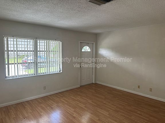 4th image of 8308 Nw St #57