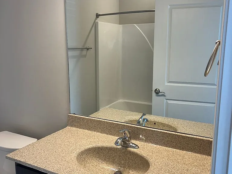 Field Haven Apartments — Photo 51