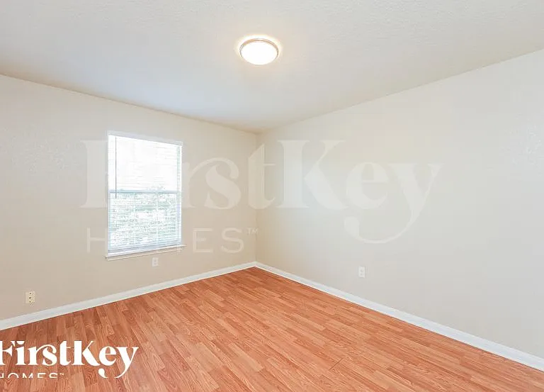 5831 Forest Cyn — Photo 13
