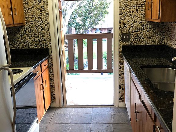 5th image of 5439 Hansel Ave APT J12