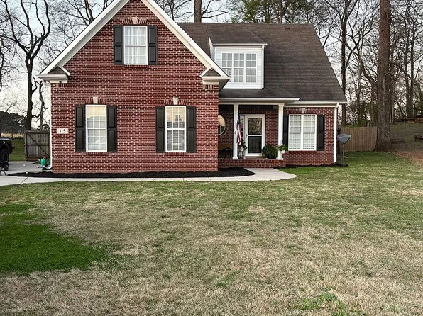 115 Hickory Gln, Huntsville, AL 35811