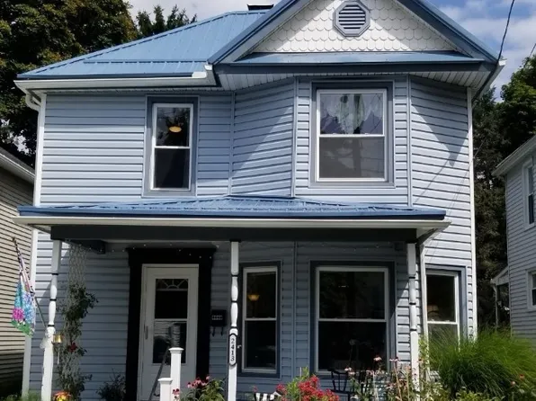 2413 Plum St, Erie, PA 16502