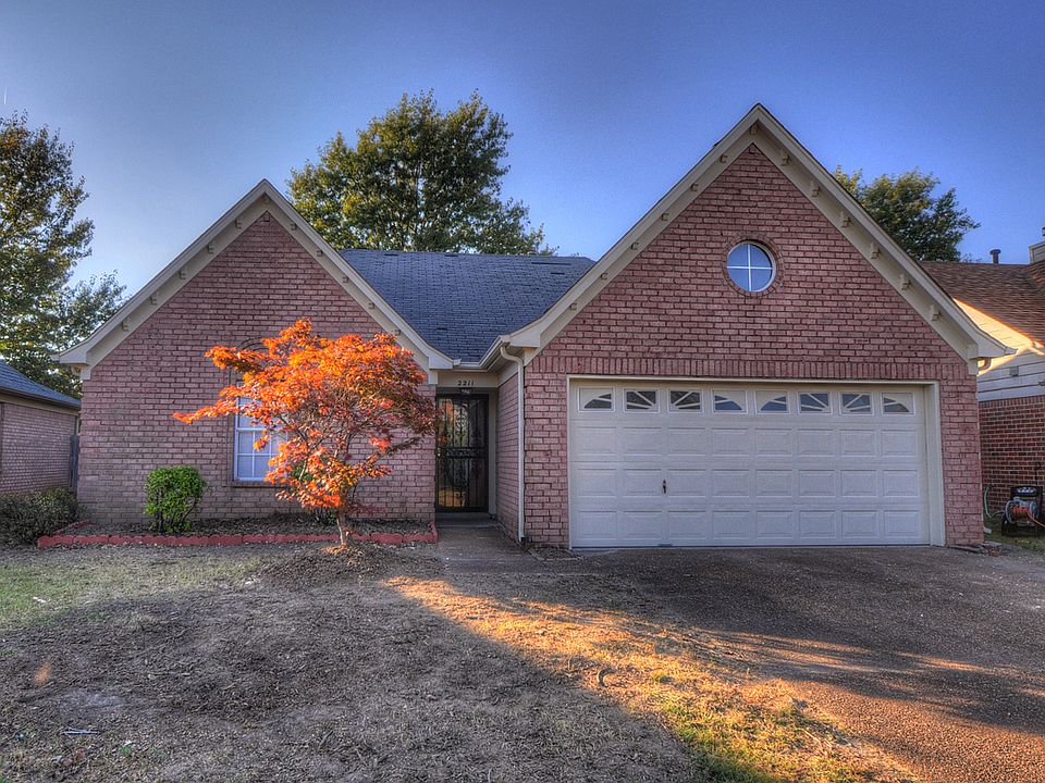 1st image of 2211 Lake Springs Ln