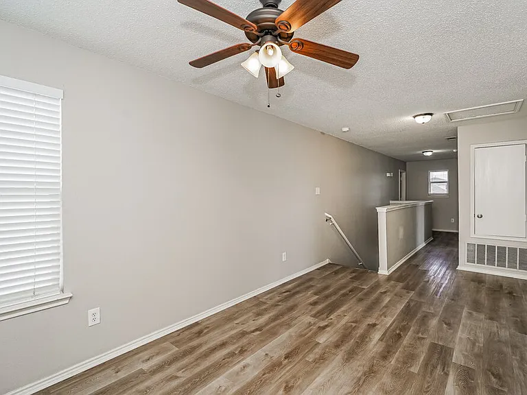 2036 Silverado Dr — Photo 8