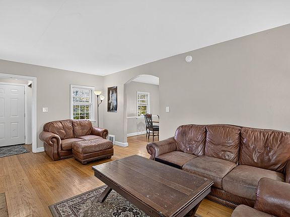 5th image of 111 Tyre Ave