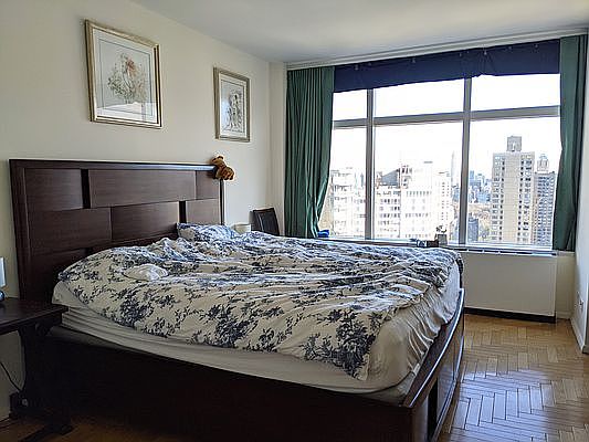 5th image of 160 W 66th St APT 34E
