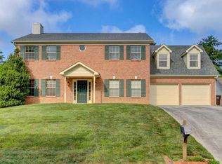 1305 Oak Haven Rd, Knoxville, TN 37932
