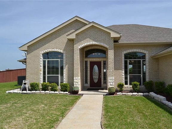 3rd image of 225 Coleton Dr