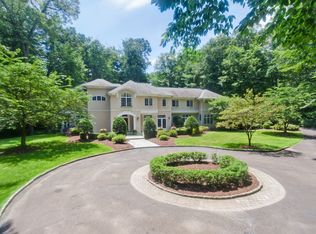 26 Sand Spring Ln, Morristown, NJ 07960